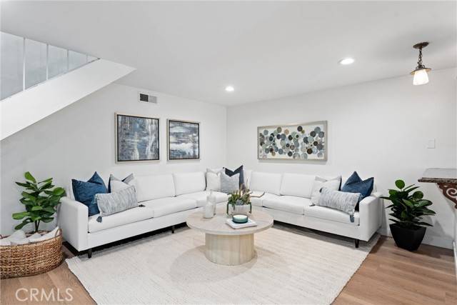 La Mirada, CA 90638,12837 Oakwood Lane