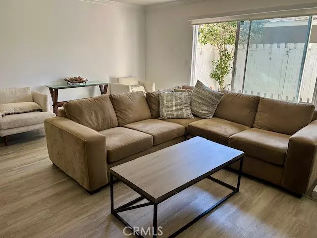 445 Gloucester Drive #35, Costa Mesa, CA 92627