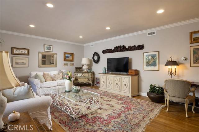 255 Cypress Drive #2, Laguna Beach, CA 92651