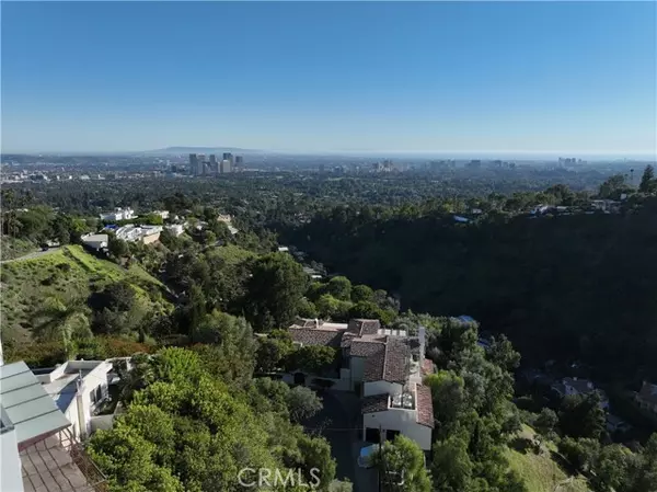 Beverly Hills, CA 90210,1551 Summitridge