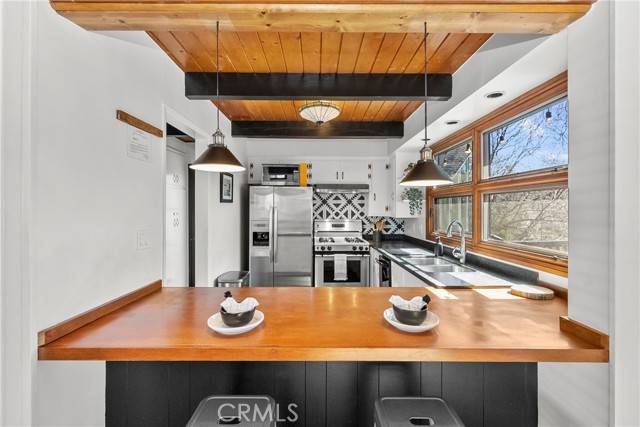 Lake Arrowhead, CA 92352,28886 Cedar Drive