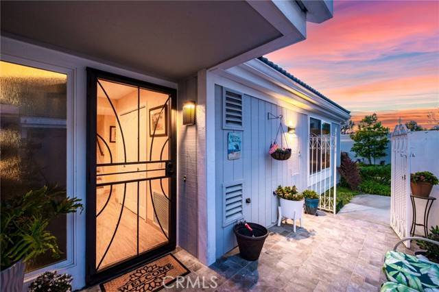Huntington Beach, CA 92649,16140 Tortola Circle