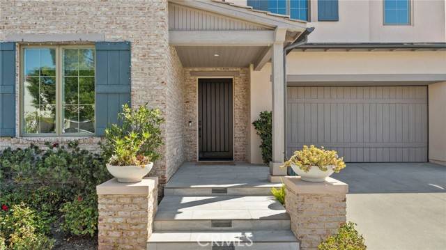 106 villa ridge, Irvine, CA 92602