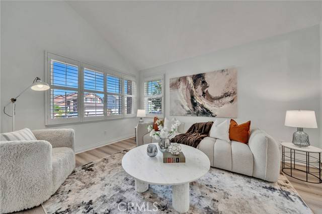Irvine, CA 92620,11 Henry