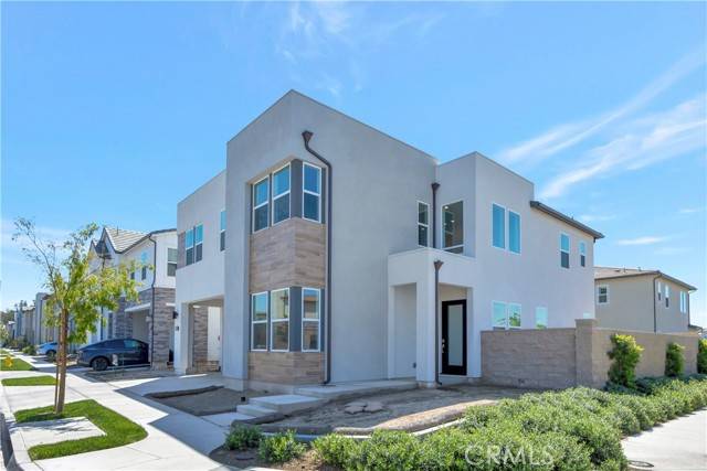 101 Bear Leaf, Lake Forest, CA 92630