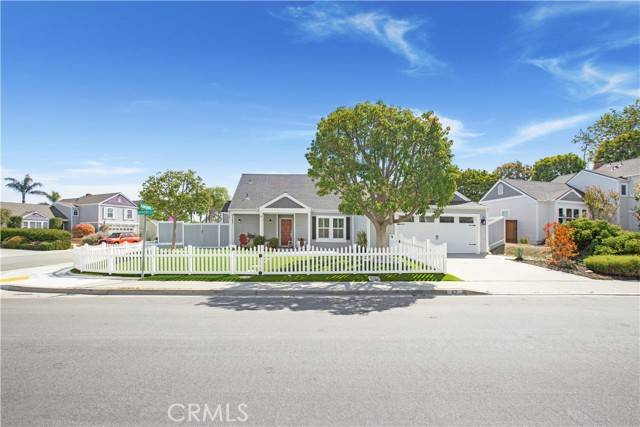 Laguna Niguel, CA 92677,42 Baroness Lane