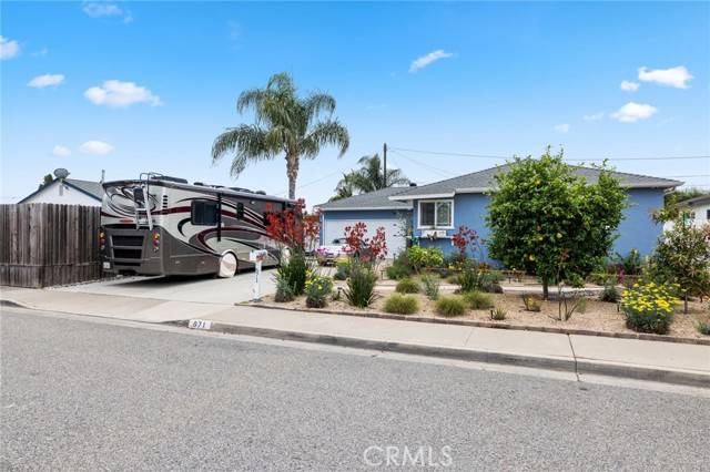 Costa Mesa, CA 92627,671 Senate Street
