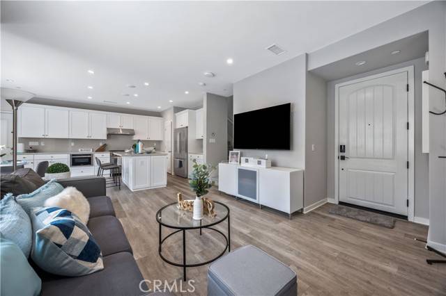 122 Messenger, Irvine, CA 92618