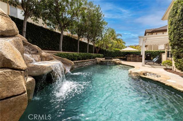 10 Spring, Irvine, CA 92620
