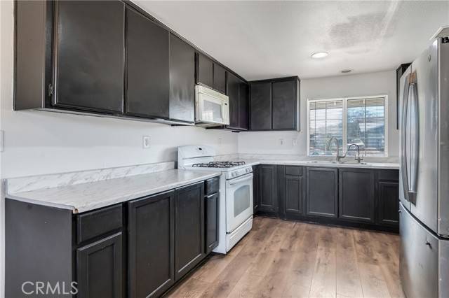 Lancaster, CA 93535,16117 Sweetaire Avenue