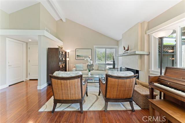 Irvine, CA 92603,6252 Sierra Palos Road