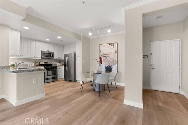 Irvine, CA 92612,3240 Watermarke Place