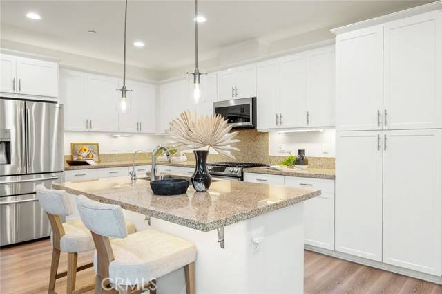 Lake Forest, CA 92610,906 El Paseo