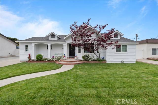 11101 Langley Drive, Los Alamitos, CA 90720