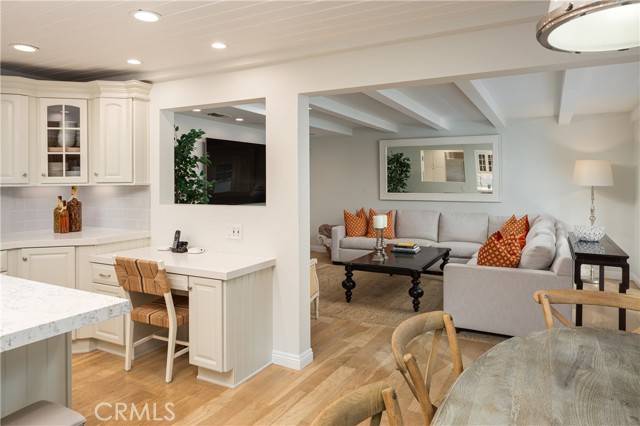 Newport Beach, CA 92663,400 Catalina Drive