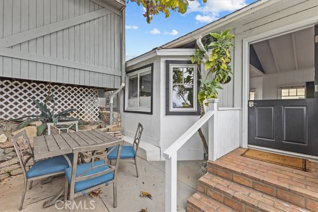Laguna Beach, CA 92651,2750 Solana Way
