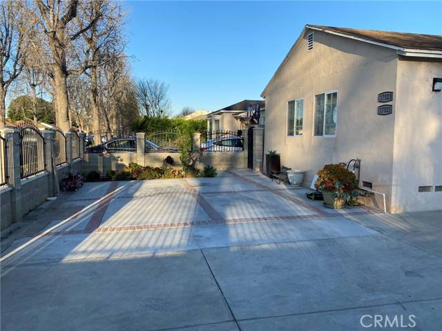 17523 Gilmore Street, Van Nuys, CA 91406