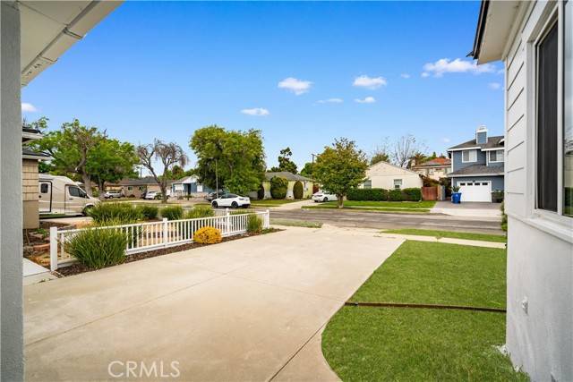 7801 Goddard Avenue, Los Angeles, CA 90045