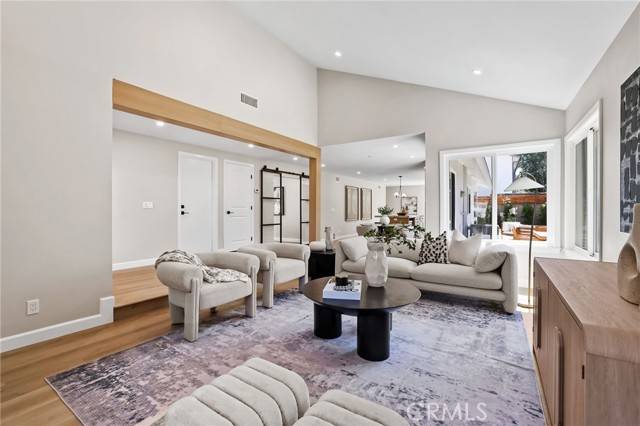 Irvine, CA 92612,25 Almond Tree Lane