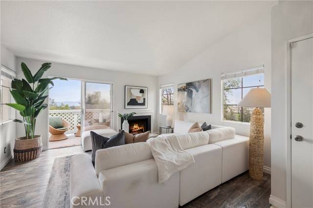 Lake Forest, CA 92630,21011 Marin #103