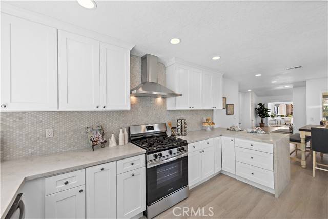 Mission Viejo, CA 92692,28412 BUENA VISTA