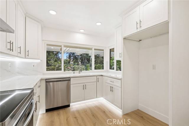 Anaheim Hills, CA 92807,412 S Oakgrove Circle