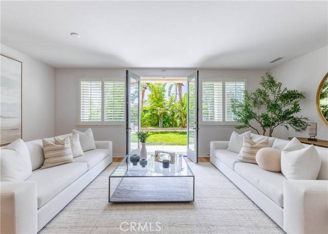 Orange, CA 92867,8034 E Portico