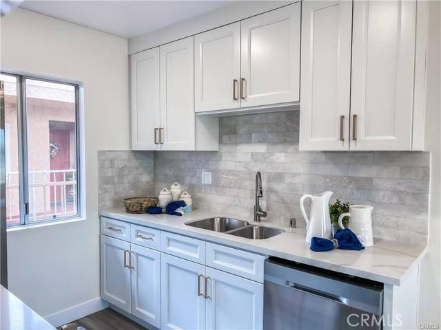 5959 E Naples Plaza #306, Long Beach, CA 90803