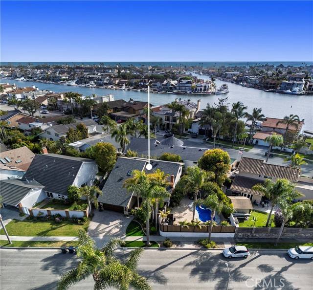 Huntington Beach, CA 92649,16561 Wanderer Lane