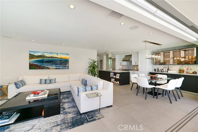 Laguna Beach, CA 92651,1585 S Coast #2