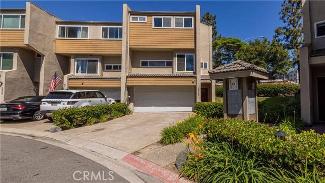 18706 Racquet Lane, Huntington Beach, CA 92648