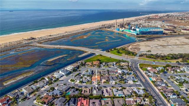 22052 Susan Lane, Huntington Beach, CA 92646