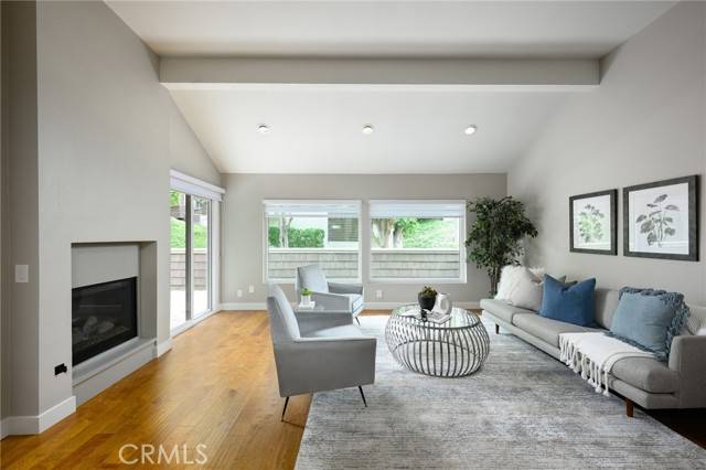 Newport Beach, CA 92660,18 Sea Island Drive