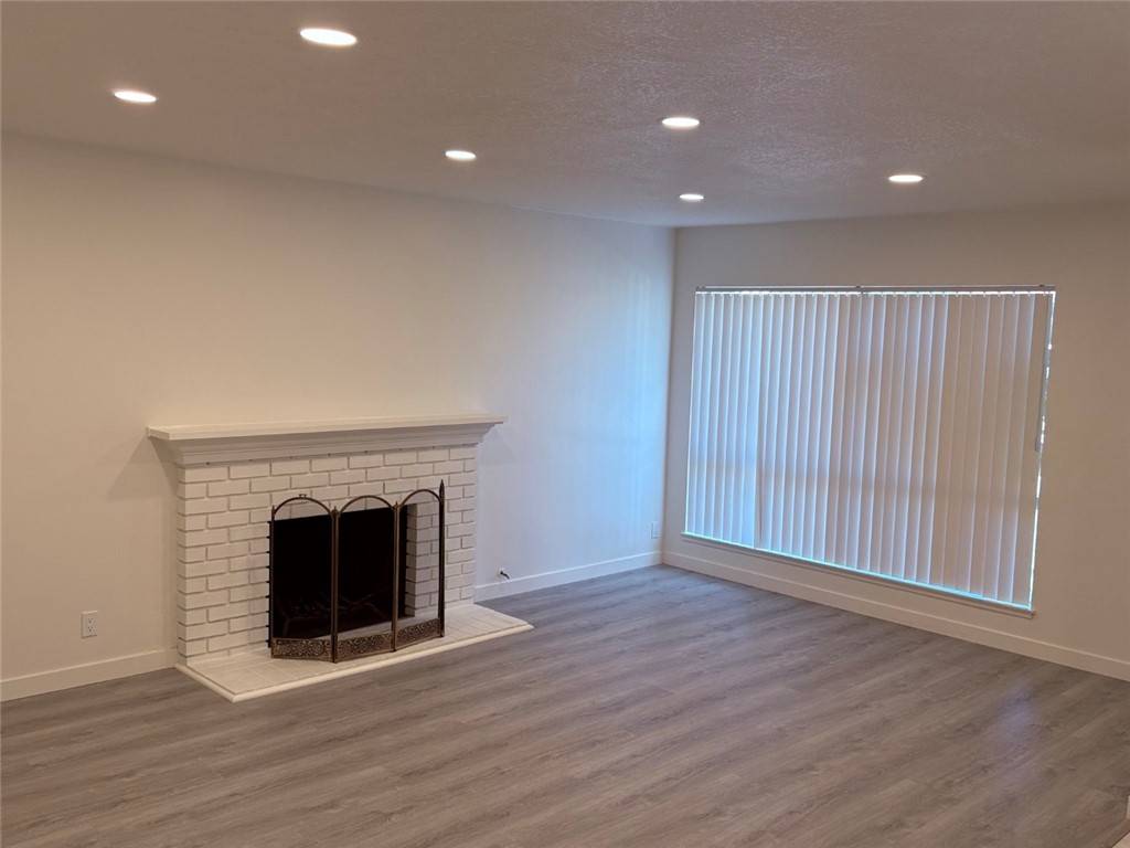 Irvine, CA 92606,3922 Ash Street