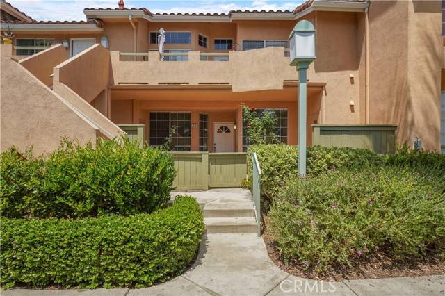 33 Abrazo Aisle #174, Irvine, CA 92614