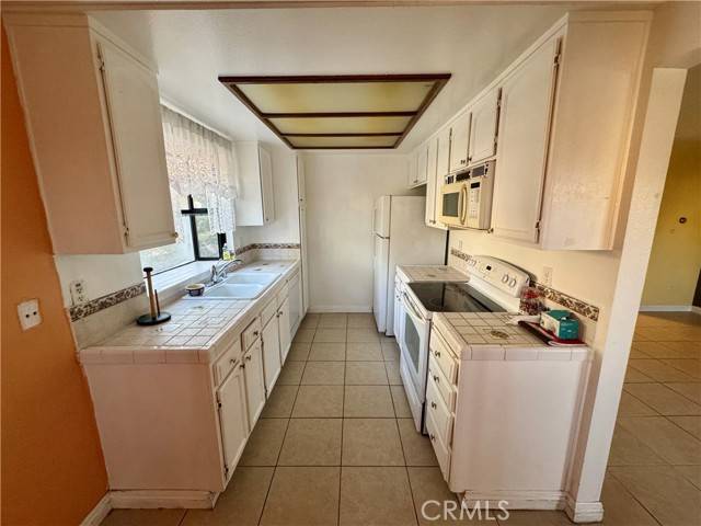 Santa Ana, CA 92706,1806 N Fairview Street #Q