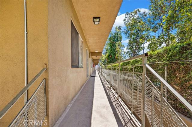Los Angeles, CA 90028,5923 Carlton Way