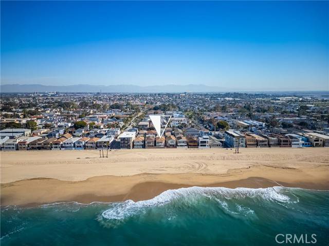 1207 Seal Way, Seal Beach, CA 90740