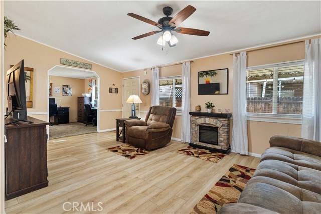 Bakersfield, CA 93301,4204 King Arthur Ct