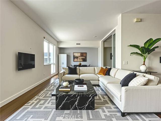 Los Angeles, CA 90017,1234 Wilshire Boulevard #127