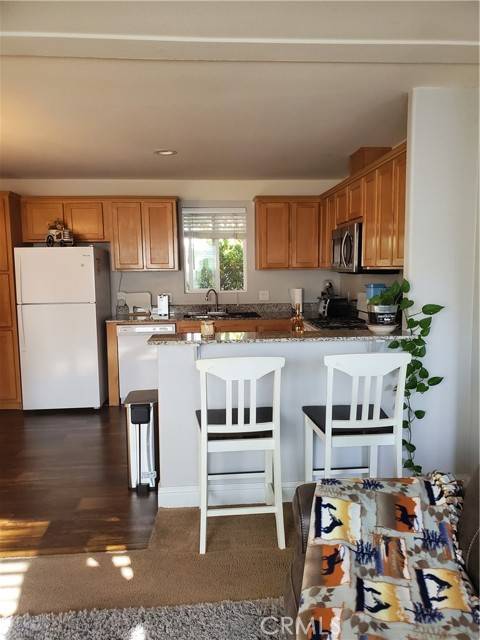 San Jacinto, CA 92583,21100 State #360