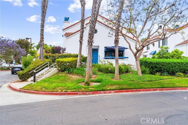 Huntington Beach, CA 92648,19451 Pompano #107