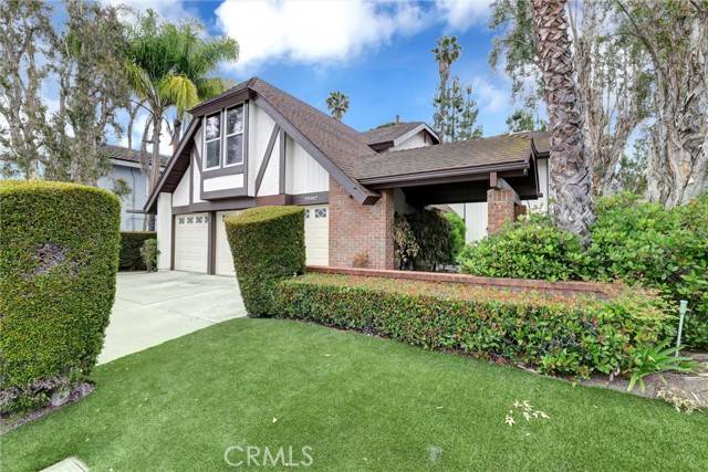 25062 Linda Vista Drive, Laguna Hills, CA 92653