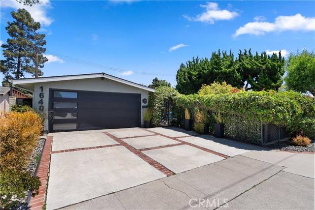 1640 Corsica Place, Costa Mesa, CA 92626