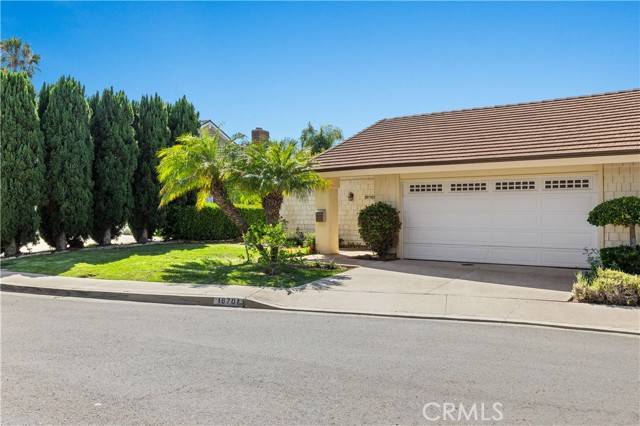 18701 Paseo Cortez, Irvine, CA 92603