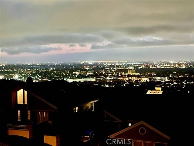 6 Saros #68, Irvine, CA 92603