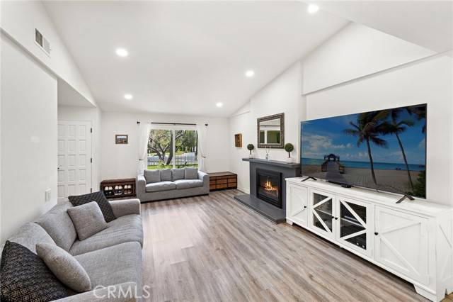 Laguna Hills, CA 92653,22391 Lombardi