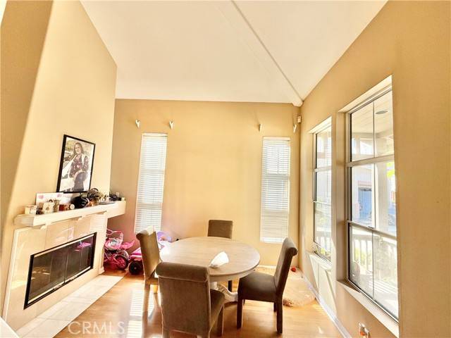 Rancho Santa Margarita, CA 92688,1 Acorn