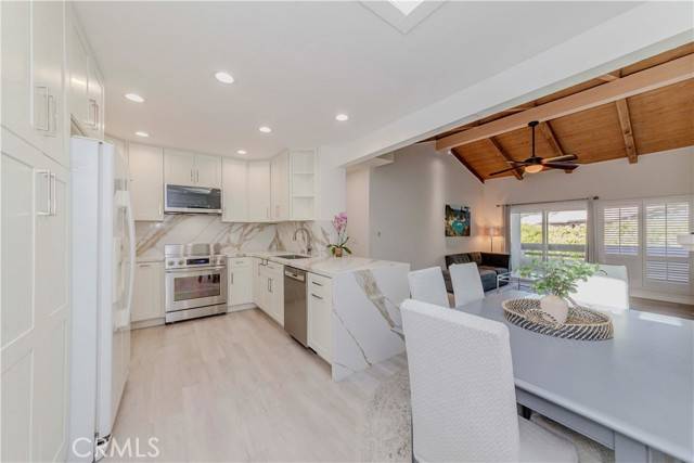 Huntington Beach, CA 92646,21372 Brookhurst Street #634