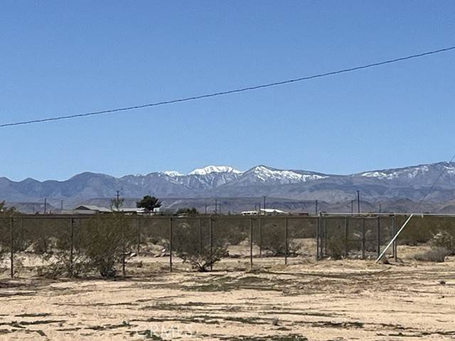 171 Yucca Mesa, Landers, CA 92285
